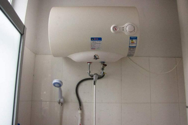 電熱水器水不熱的原因