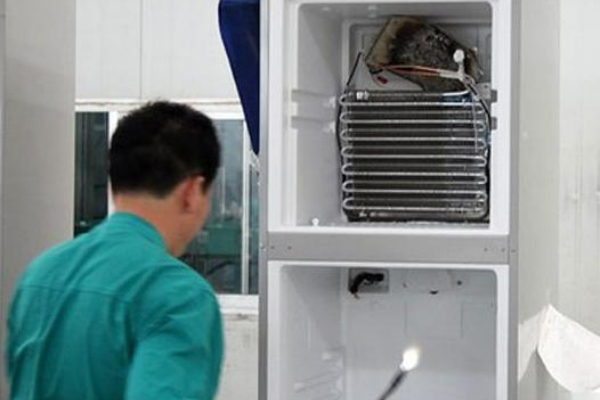 斷電冰箱臭了怎么辦